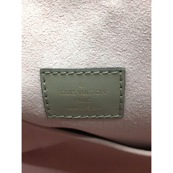 Louis Vuitton Montsouris PM Monogram Emplant Backpack Beige - Picture 5 of 6